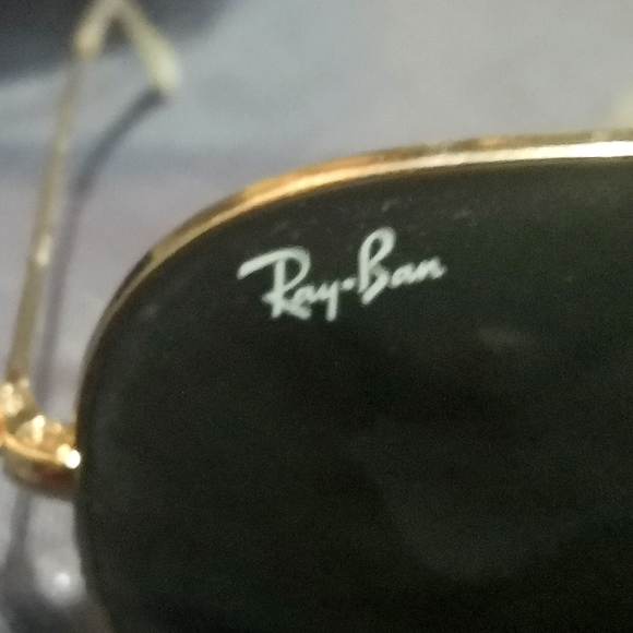 Ray-Ban aviators - Picture 1 of 3